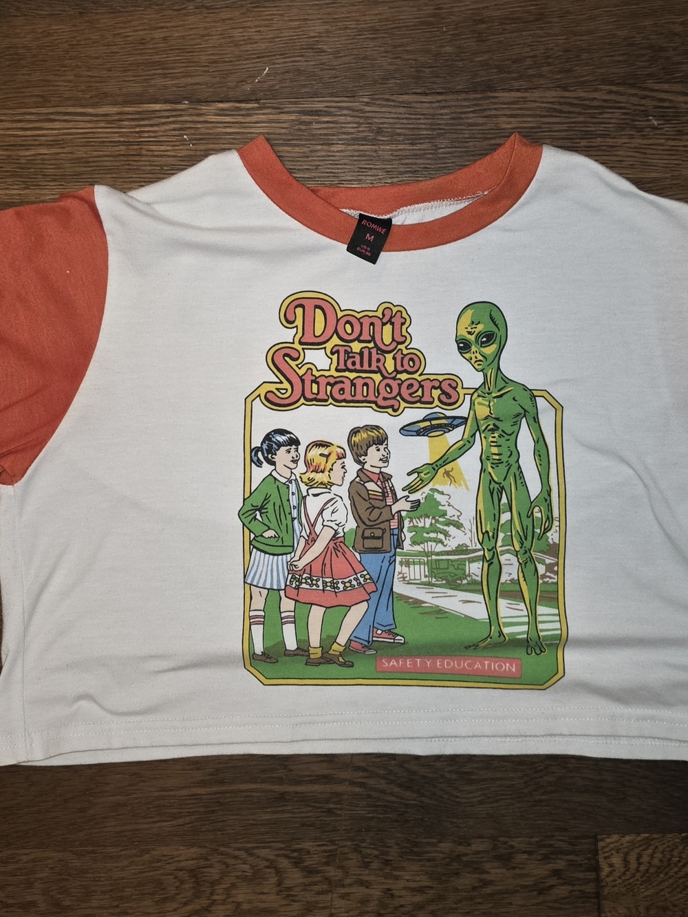 ROMWE White Tee with Red Sleeves & Alien 'Don't Talk to Strangers' Graphic